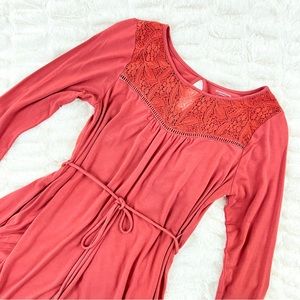 Motherhood Maternity Red Lace Belt Top • Size Small
